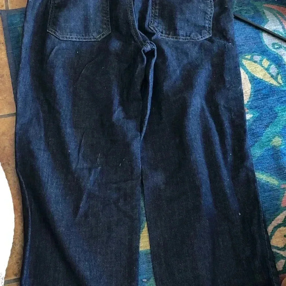 Eddie Bauer Curvy Capri Specially Dyed Dark Wash - Picture 2 of 4